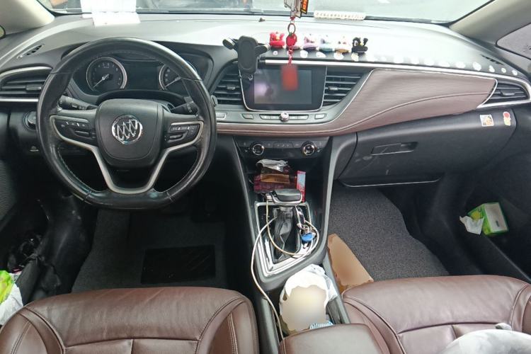 Used Buick GL6 2019 18T 6-Seater Connected Luxury Version China V Standard Center Console