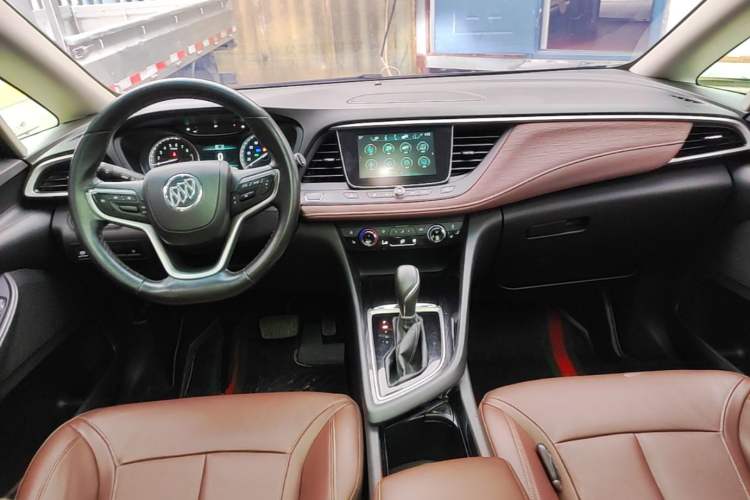 Used Buick GL6 2019 18T 6-Seater Connected Luxury Version China VI Standard Center Console