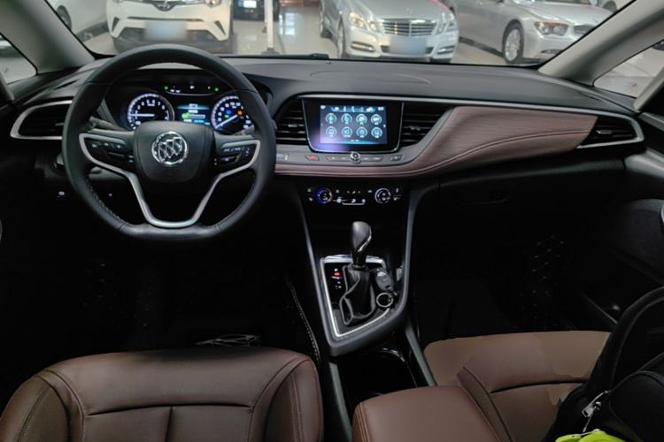 Used Buick GL6 2019 18T 6-Seater Connected Luxury Version China VI Standard Center Console