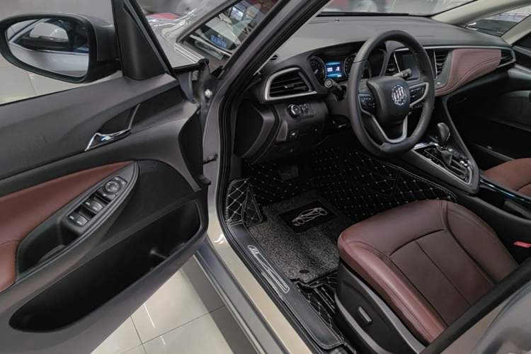 Used Buick GL6 2019 18T 6-Seater Connected Luxury Version China VI Standard Driver Seat