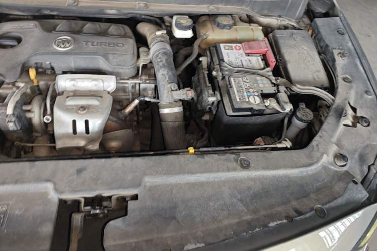Used Buick GL6 2019 18T 6-Seater Connected Luxury Version China V Standard Engine Bay Left