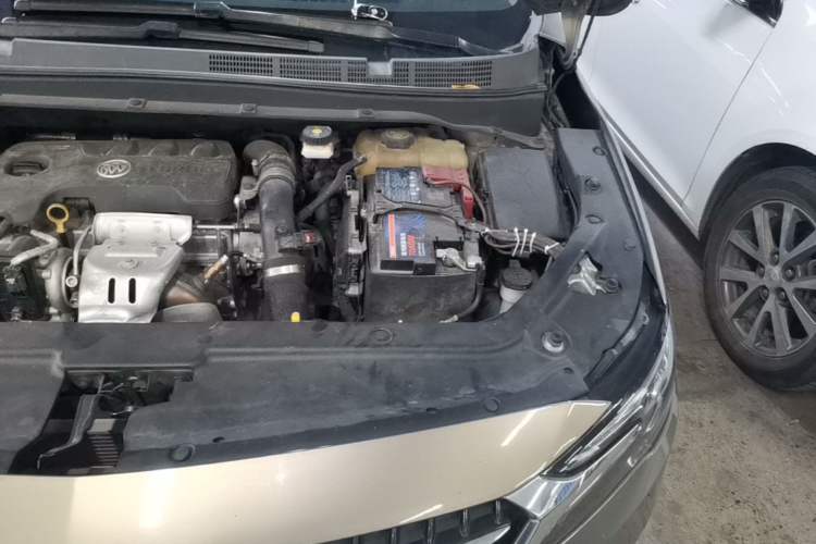 Used Buick GL6 2019 18T 6-Seater Connected Luxury Version China V Standard Engine Bay Left