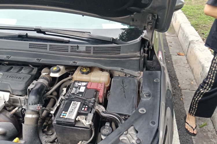 Used Buick GL6 2019 18T 6-Seater Connected Luxury Version China V Standard Engine Bay Left