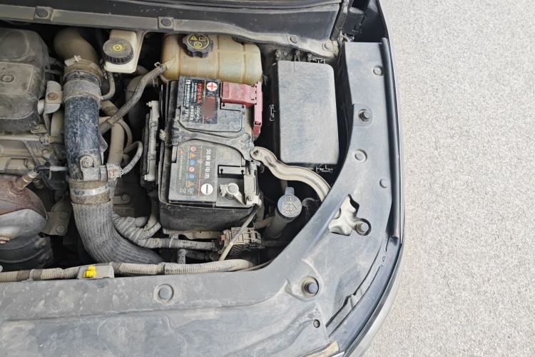 Used Buick GL6 2019 18T 6-Seater Connected Luxury Version China VI Standard Engine Bay Left