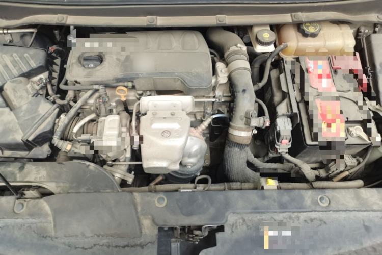 Used Buick GL6 2019 18T 6-Seater Connected Luxury Version China VI Standard Engine Bay