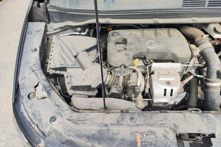 Used Buick GL6 2019 18T 6-Seater Elite Version China V Standard Engine Bay Right