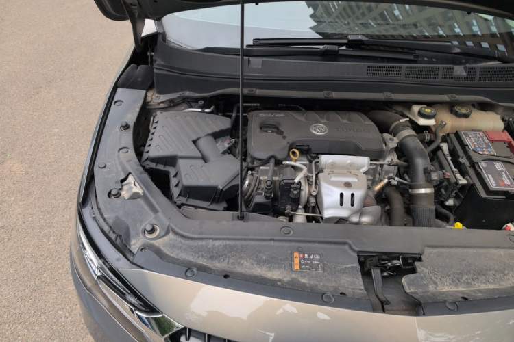 Used Buick GL6 2019 18T 6-Seater Connected Luxury Version China V Standard Engine Bay Right