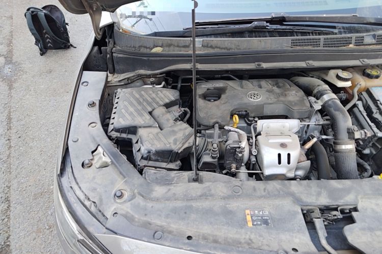 Used Buick GL6 2019 18T 6-Seater Connected Luxury Version China V Standard Engine Bay Right