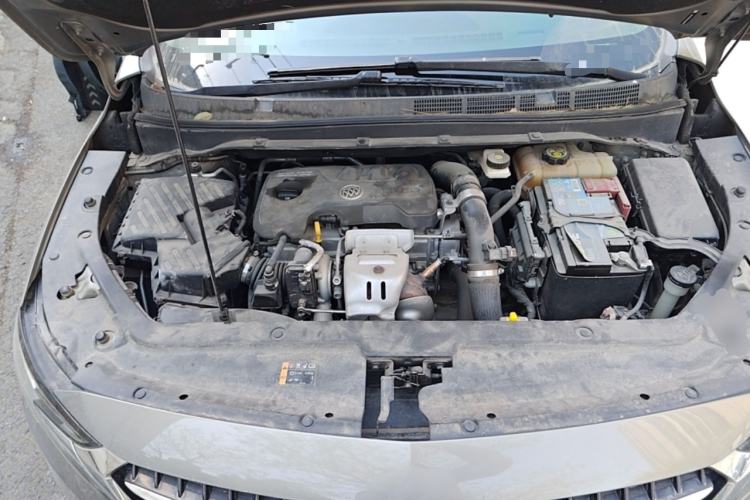 Used Buick GL6 2019 18T 6-Seater Connected Luxury Version China V Standard Engine Bay