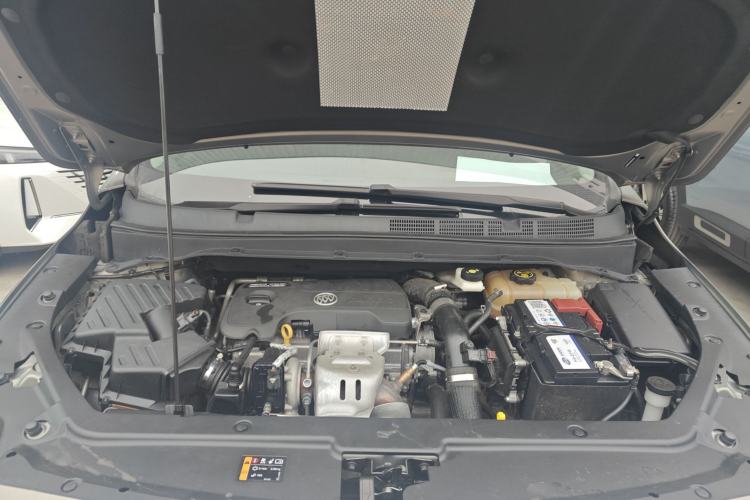 Used Buick GL6 2019 18T 6-Seater Connected Luxury Version China V Standard Engine Bay