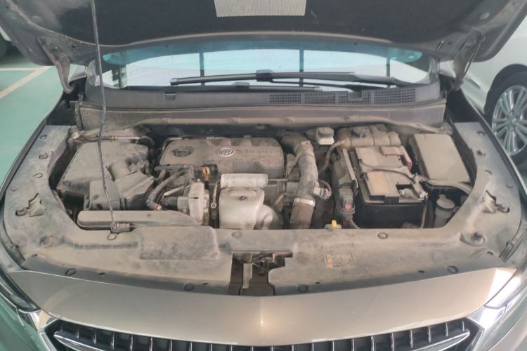 Used Buick GL6 2019 18T 6-Seater Connected Luxury Version China VI Standard Engine Bay