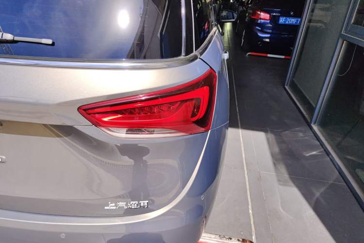 Used Buick GL6 2019 18T 6-Seater Connected Luxury Version China VI Standard Exterior 3