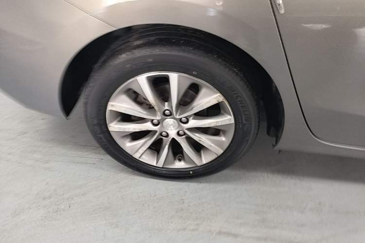 Used Buick GL6 2019 18T 5-Seater Connected Luxury Version China V Standard Exterior 3