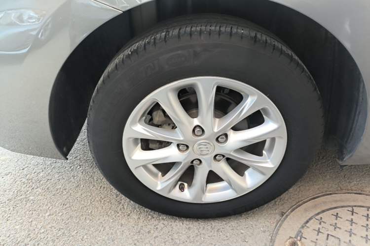 Used Buick GL6 2019 18T 6-Seater Elite Version China VI Standard Exterior 5