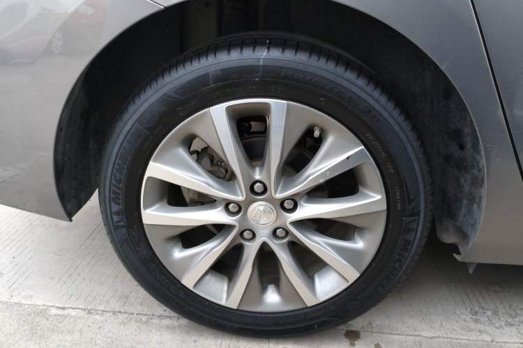 Used Buick GL6 2019 18T 6-Seater Connected Luxury Version China VI Standard Exterior 7