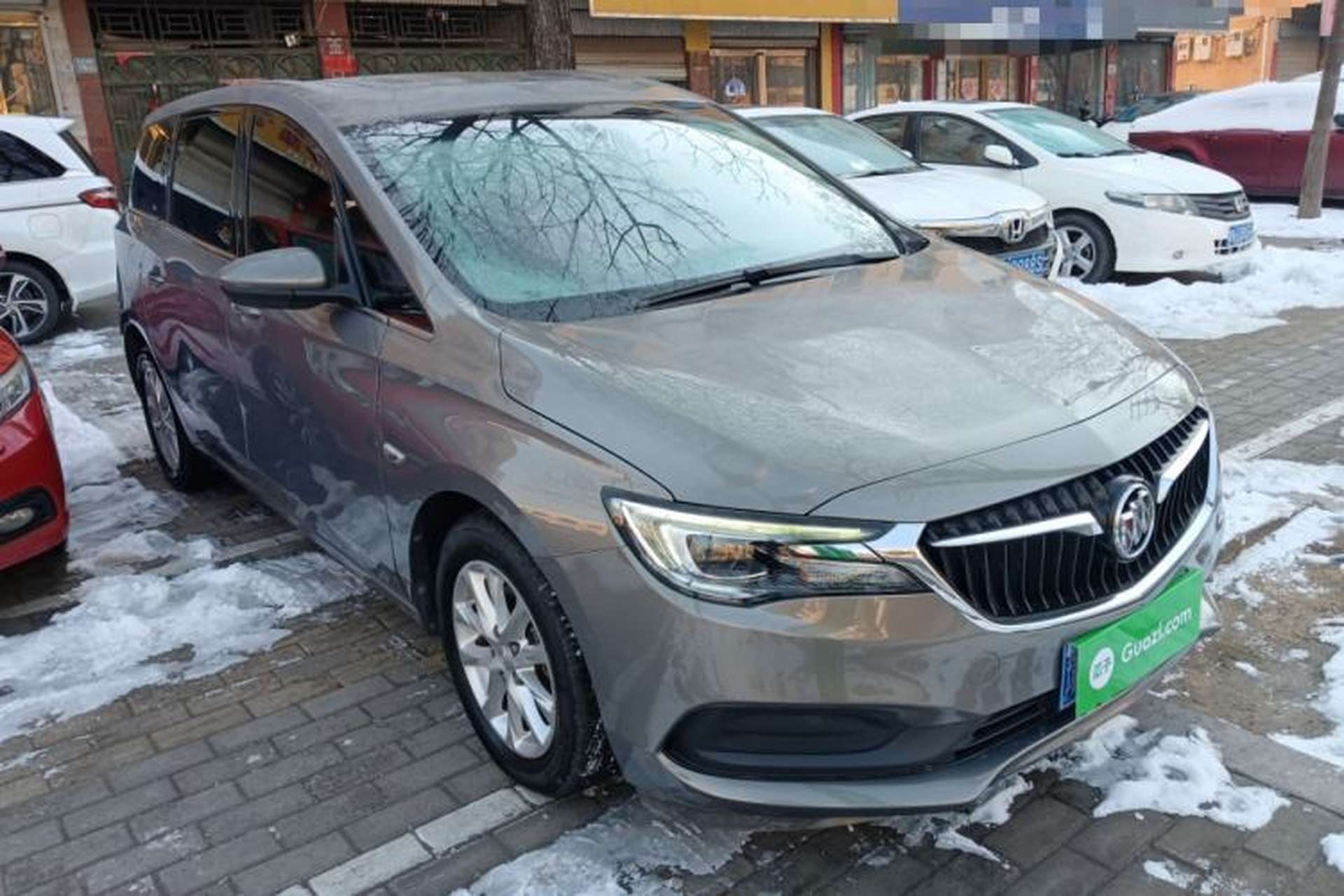 Used Buick GL6 2019 18T 6-Seater Elite Version China V Standard Front Right 45 Deg