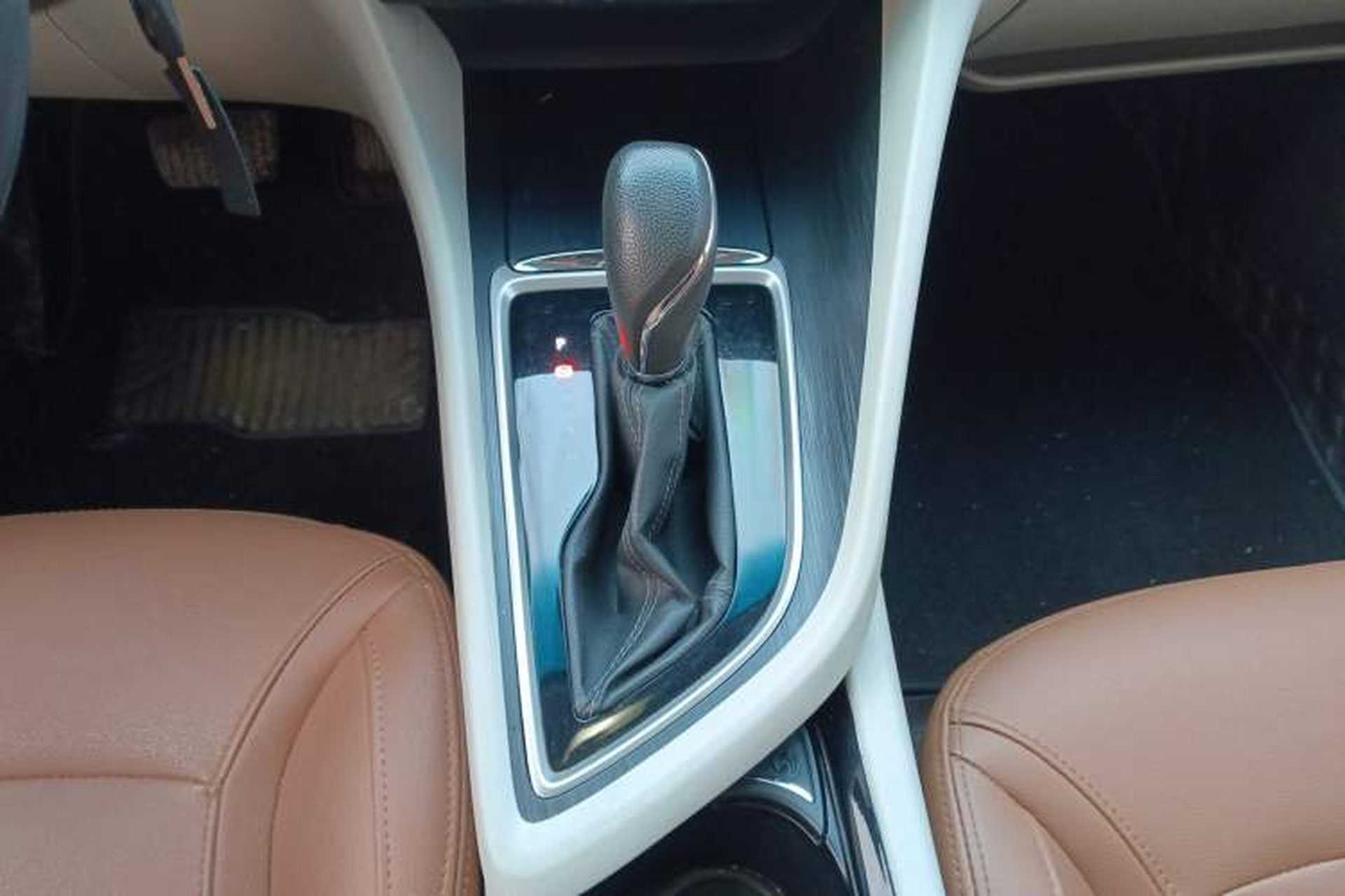 Used Buick GL6 2019 18T 6-Seater Elite Version China V Standard Gear Lever