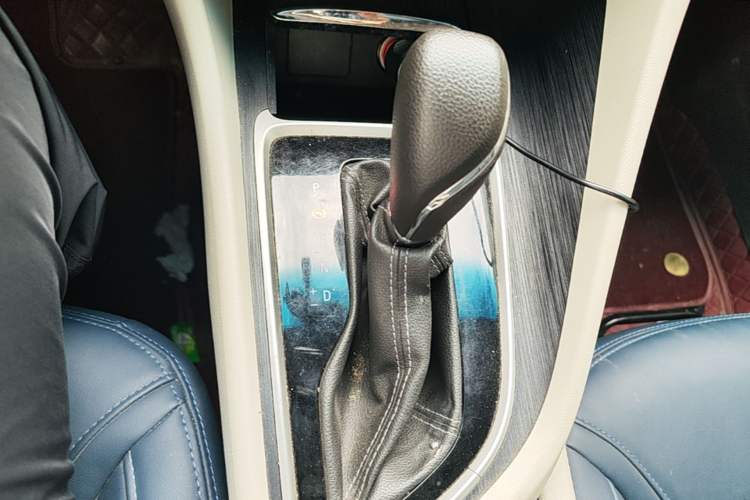 Used Buick GL6 2019 18T 6-Seater Elite Version China V Standard Gear Lever