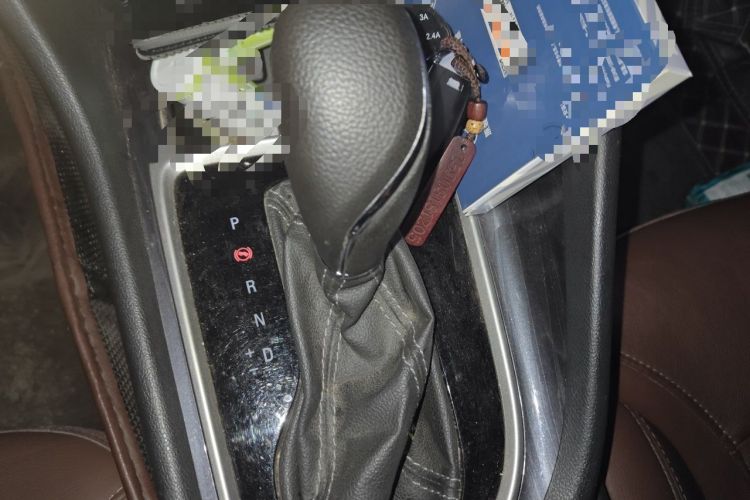 Used Buick GL6 2019 18T 6-Seater Connected Luxury Version China VI Standard Gear Lever