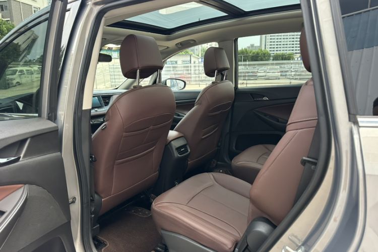 Used Buick GL6 2019 18T 6-Seater Connected Luxury Version China VI Standard Interior 3