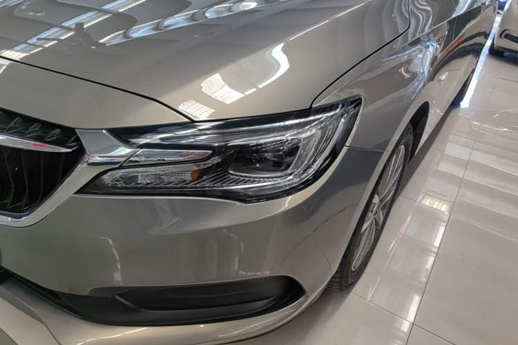 Used Buick GL6 2019 18T 6-Seater Connected Luxury Version China VI Standard Left Front Headlight