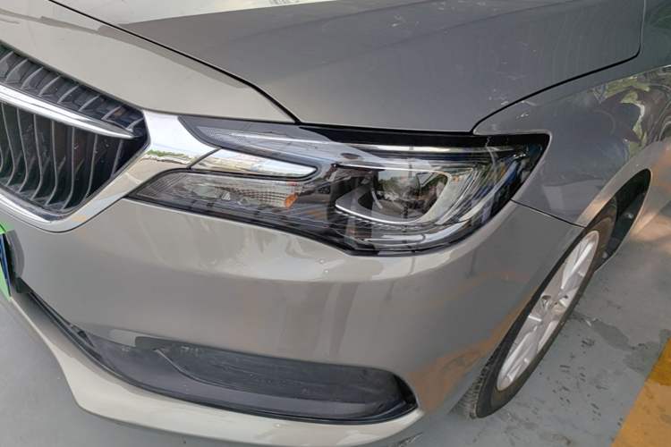 Used Buick GL6 2019 18T 6-Seater Elite Version China VI Standard Left Front Headlight