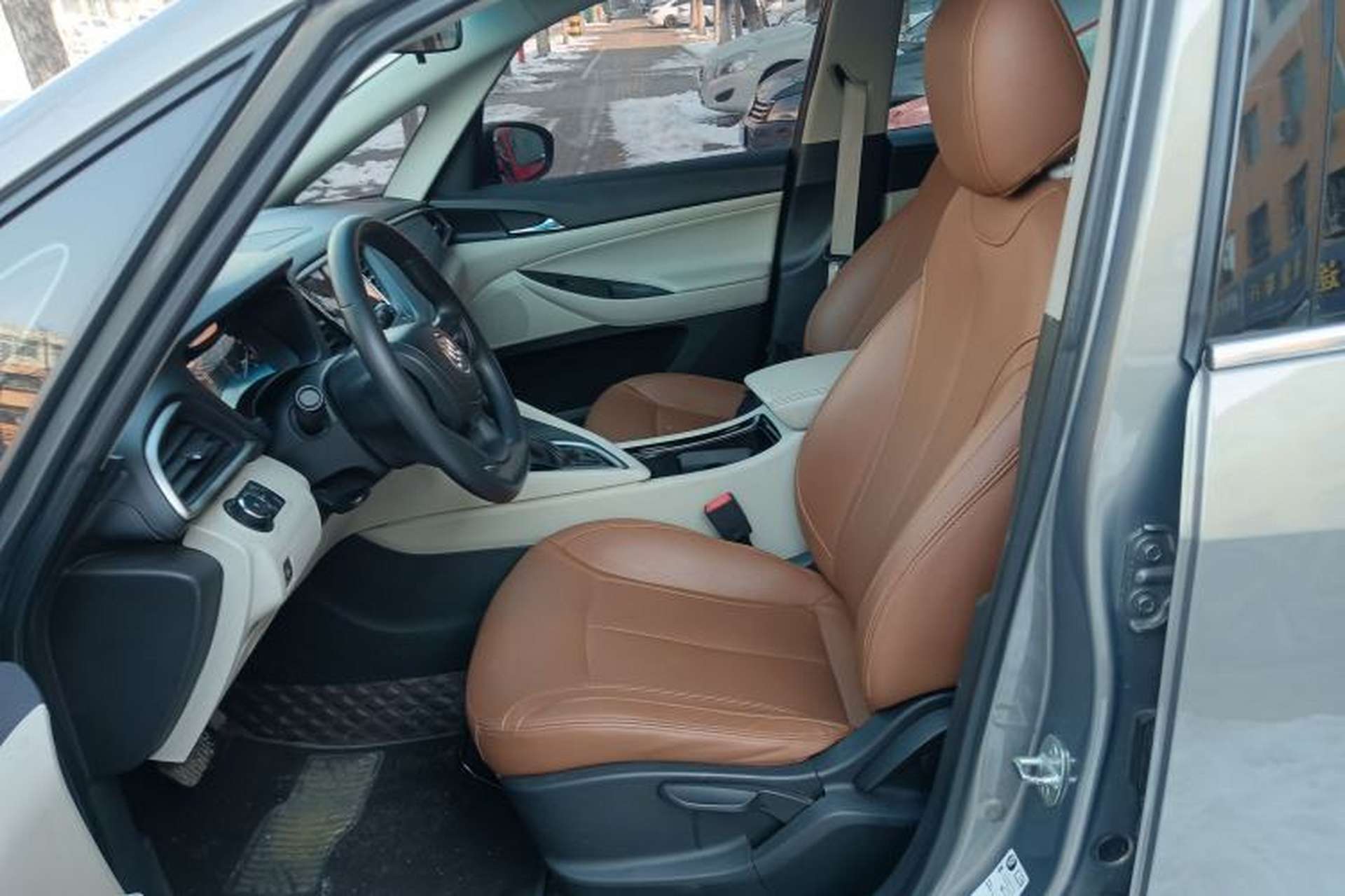 Used Buick GL6 2019 18T 6-Seater Elite Version China V Standard Left Front Seat