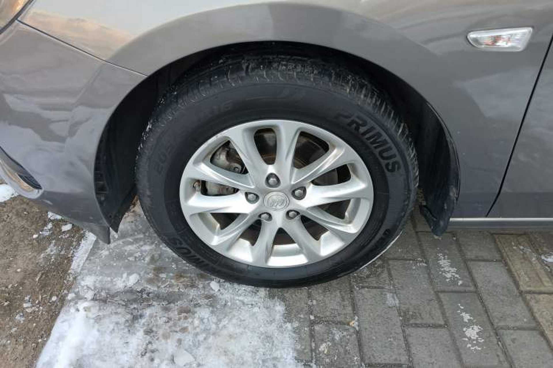 Used Buick GL6 2019 18T 6-Seater Elite Version China V Standard Left Front Wheel Hub