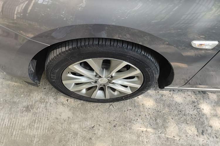 Used Buick GL6 2019 18T 6-Seater Connected Luxury Version China VI Standard Left Front Wheel Hub