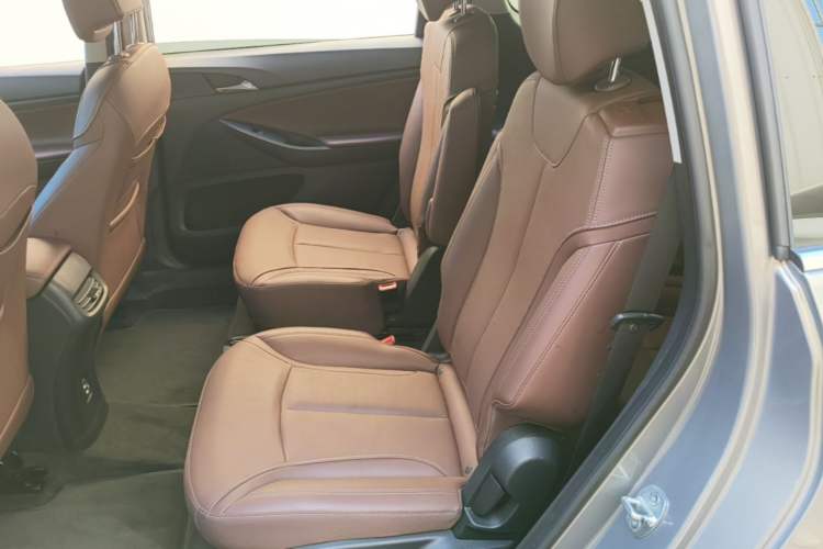 Used Buick GL6 2019 18T 6-Seater Connected Luxury Version China VI Standard Left Rear Seat