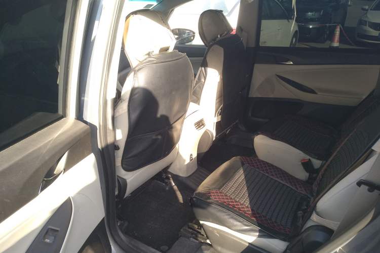 Used Buick GL6 2019 18T 6-Seater Elite Version China VI Standard Left Rear Seat