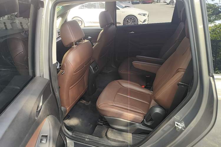 Used Buick GL6 2019 18T 6-Seater Connected Luxury Version China VI Standard Left Rear Seat