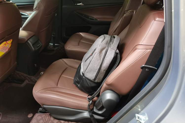 Used Buick GL6 2019 18T 6-Seater Connected Luxury Version China VI Standard Left Rear Seat