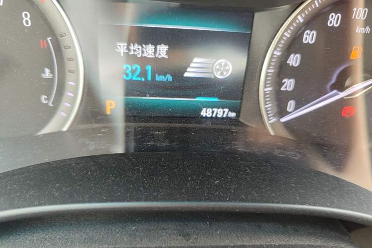 Used Buick GL6 2019 18T 6-Seater Elite Version China V Standard Odometer Close Up
