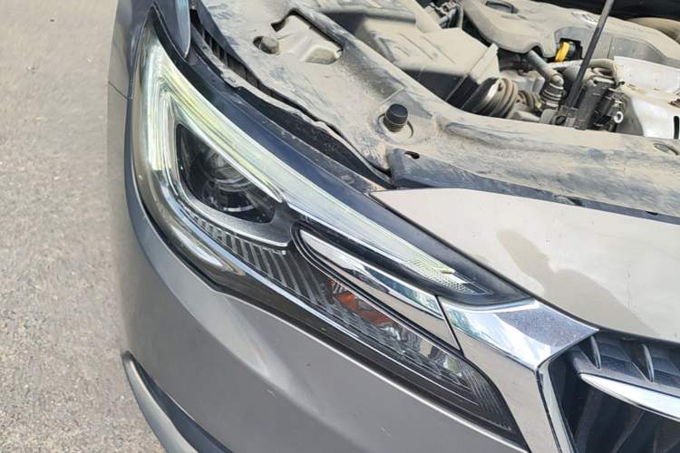 Used Buick GL6 2019 18T 6-Seater Elite Version China V Standard Right Front Headlight