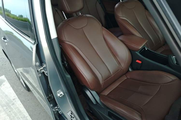 Used Buick GL6 2019 18T 6-Seater Connected Luxury Version China V Standard Right Front Seat
