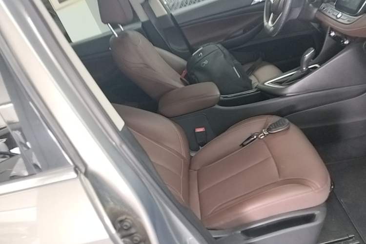 Used Buick GL6 2019 18T 5-Seater Connected Luxury Version China V Standard Right Front Seat