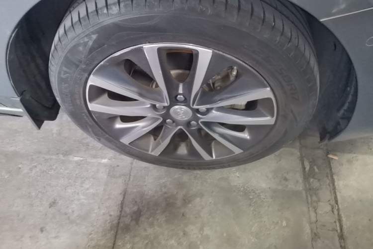 Used Buick GL6 2019 18T 6-Seater Connected Luxury Version China V Standard Right Front Wheel Hub