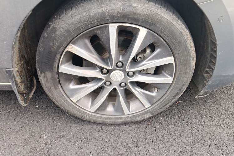 Used Buick GL6 2019 18T 6-Seater Connected Luxury Version China V Standard Right Front Wheel Hub