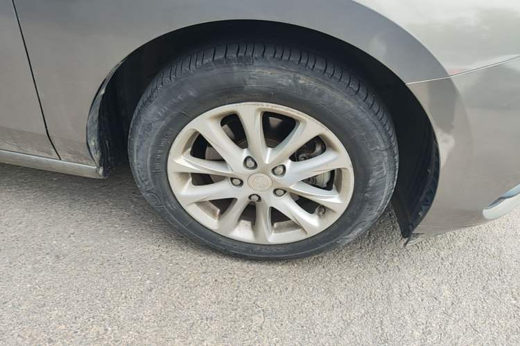 Used Buick GL6 2019 18T 6-Seater Elite Version China V Standard Right Front Wheel Hub