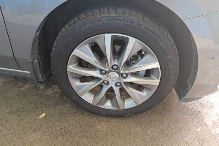 Used Buick GL6 2019 18T 6-Seater Connected Luxury Version China VI Standard Right Front Wheel Hub
