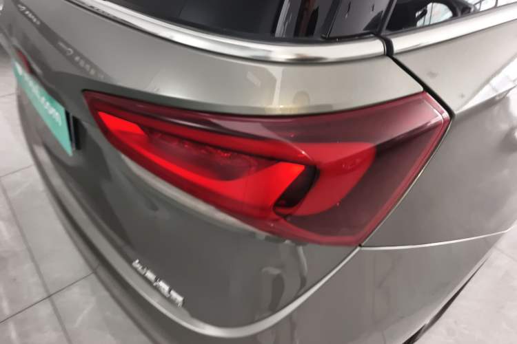 Used Buick GL6 2019 18T 6-Seater Elite Version China V Standard Right Rear Taillight
