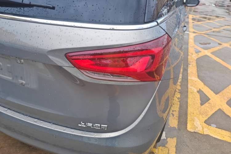 Used Buick GL6 2019 18T 6-Seater Elite Version China VI Standard Right Rear Taillight
