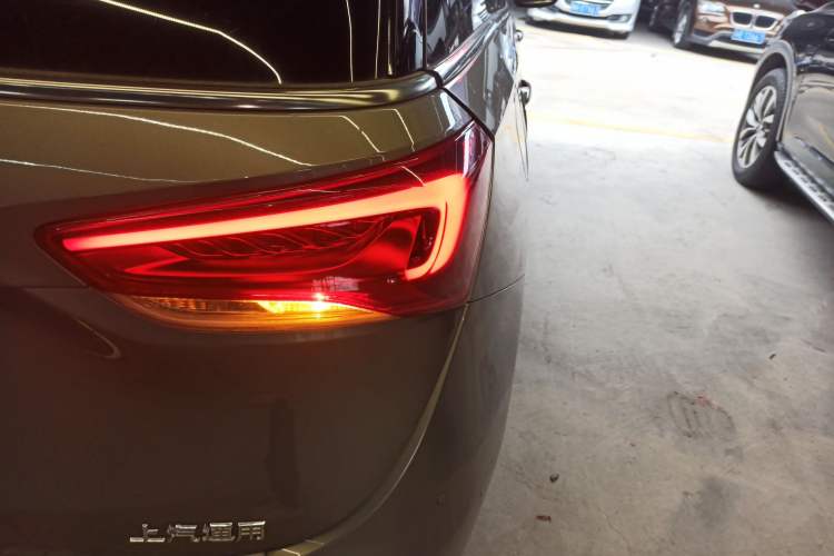 Used Buick GL6 2019 18T 6-Seater Connected Luxury Version China VI Standard Right Rear Taillight