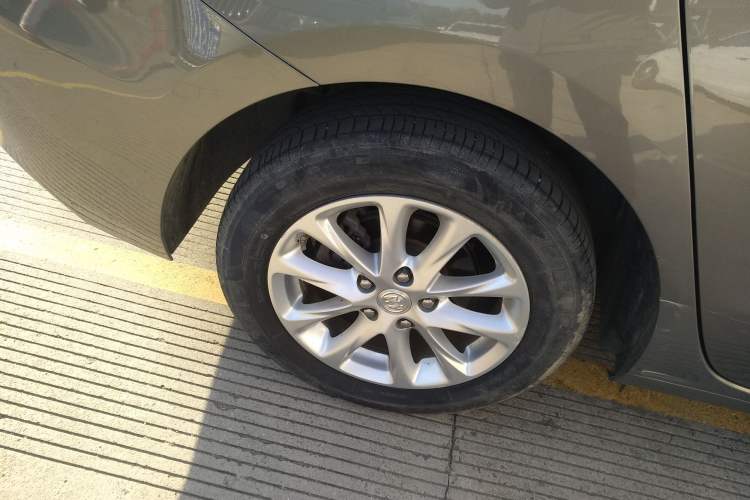 Used Buick GL6 2019 18T 6-Seater Elite Version China VI Standard Right Rear Wheel Hub