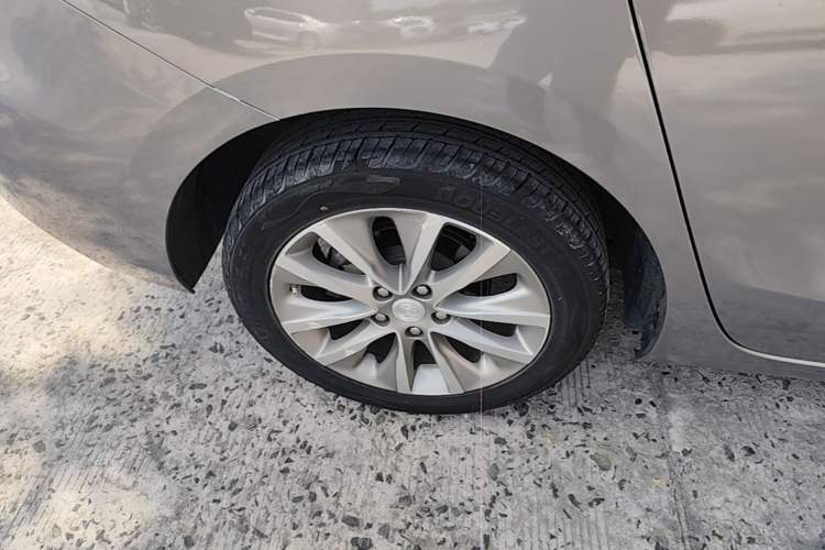 Used Buick GL6 2019 18T 6-Seater Connected Luxury Version China VI Standard Right Rear Wheel Hub