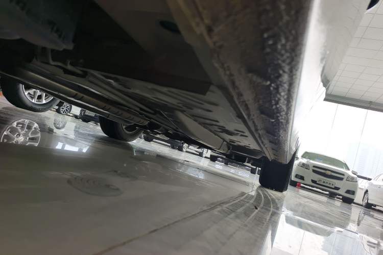 Used Buick GL6 2019 18T 6-Seater Elite Version China V Standard Right Side Sill