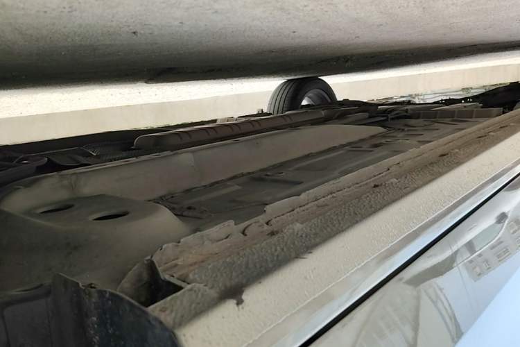 Used Buick GL6 2019 18T 6-Seater Connected Luxury Version China VI Standard Right Side Sill