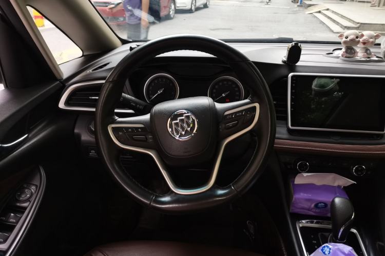 Used Buick GL6 2019 18T 6-Seater Connected Luxury Version China VI Standard Steering Wheel