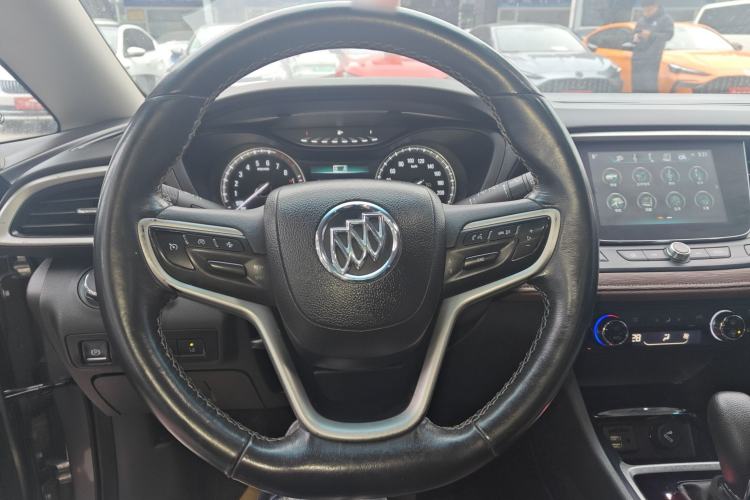 Used Buick GL6 2019 18T 6-Seater Connected Luxury Version China V Standard Steering Wheel